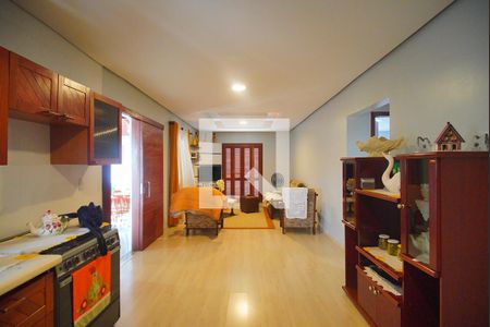 Casa à venda com 300m², 2 quartos e 2 vagasCozinha