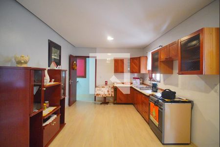 Casa à venda com 300m², 2 quartos e 2 vagasCozinha