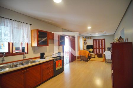 Casa à venda com 300m², 2 quartos e 2 vagasCozinha