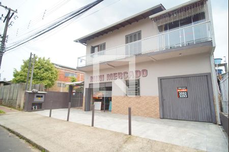 Casa à venda com 300m², 2 quartos e 2 vagasFachada