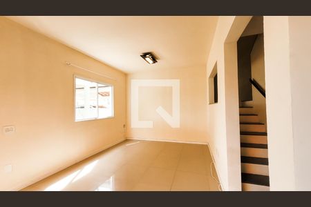 Sala de casa de condomínio para alugar com 3 quartos, 118m² em Parque Rural Fazenda Santa Cândida, Campinas