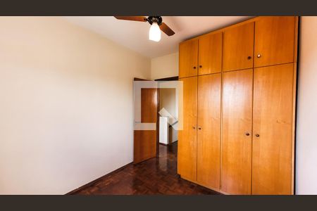 Quarto 2 de casa de condomínio para alugar com 3 quartos, 118m² em Parque Rural Fazenda Santa Cândida, Campinas