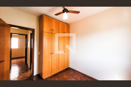 Quarto 2 de casa de condomínio para alugar com 3 quartos, 118m² em Parque Rural Fazenda Santa Cândida, Campinas