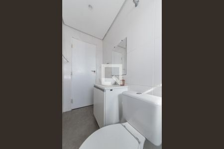 Banheiro de casa para alugar com 2 quartos, 71m² em Vila Santo Estefano, São Paulo