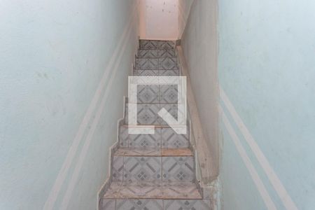 Casa à venda com 45m², 1 quarto e sem vaga Casa à venda com 45m², 1 quarto e sem vagaEscada entrada