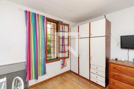 Casa à venda com 270m², 4 quartos e 2 vagas Casa à venda com 270m², 4 quartos e 2 vagasSuíte 2