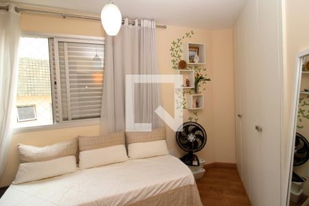 Apartamento à venda com 90m², 3 quartos e 2 vagasQuarto 2