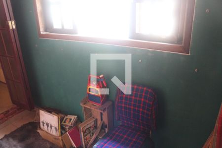 Casa à venda com 91m², 2 quartos e 2 vagasEscritório