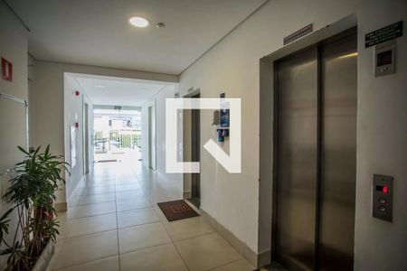 Apartamento à venda com 60m², 2 quartos e 1 vaga Apartamento à venda com 60m², 2 quartos e 1 vagaHall de entrada