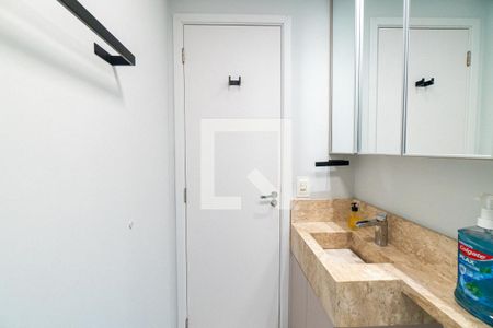 Apartamento à venda com 60m², 2 quartos e 1 vaga Apartamento à venda com 60m², 2 quartos e 1 vagaBanheiro da Suíte