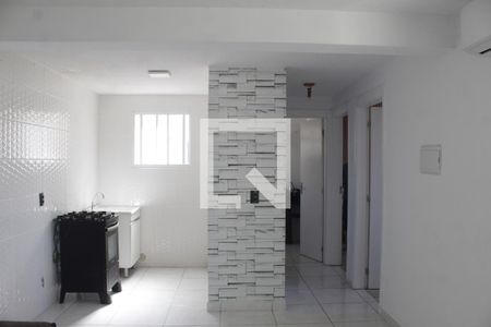 Sala de apartamento para alugar com 2 quartos, 46m² em Piratini, Alvorada
