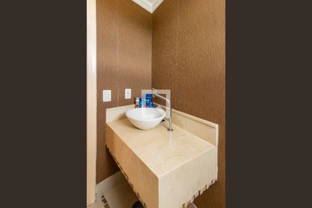 Lavabo de apartamento para alugar com 3 quartos, 123m² em Jardim Avelino, São Paulo