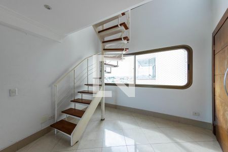 Escada de apartamento à venda com 3 quartos, 123m² em Jardim Avelino, São Paulo