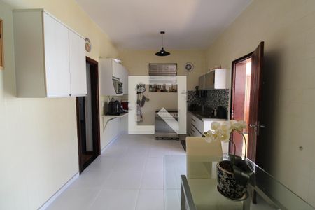Casa à venda com 237m², 2 quartos e 3 vagasCozinha