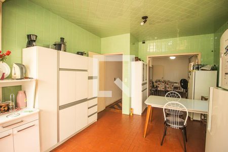 Casa à venda com 396m², 4 quartos e 4 vagas Casa à venda com 396m², 4 quartos e 4 vagasCozinha