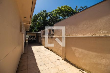 Casa à venda com 396m², 4 quartos e 4 vagas Casa à venda com 396m², 4 quartos e 4 vagasGaragem