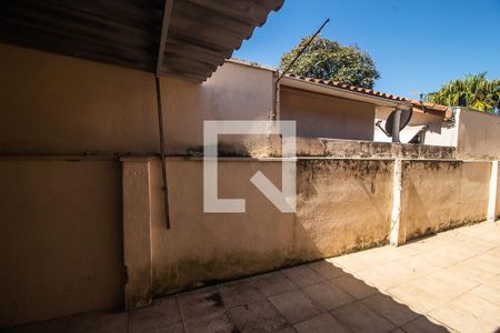Casa à venda com 396m², 4 quartos e 4 vagas Casa à venda com 396m², 4 quartos e 4 vagasVista