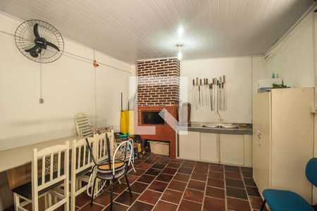 Casa à venda com 396m², 4 quartos e 4 vagas Casa à venda com 396m², 4 quartos e 4 vagasÁrea comum - Churrasqueira