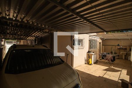 Casa à venda com 396m², 4 quartos e 4 vagas Casa à venda com 396m², 4 quartos e 4 vagasGaragem