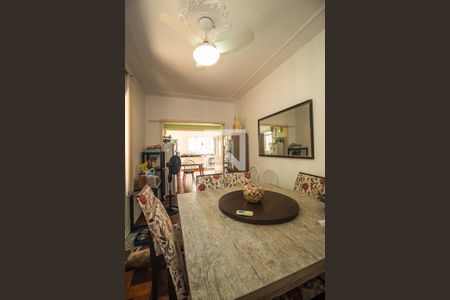 Casa à venda com 396m², 4 quartos e 4 vagas Casa à venda com 396m², 4 quartos e 4 vagasCozinha