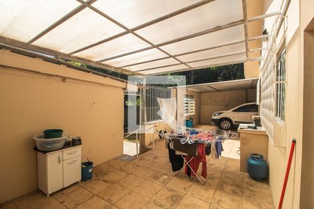 Casa à venda com 396m², 4 quartos e 4 vagas Casa à venda com 396m², 4 quartos e 4 vagasÁrea de Serviço