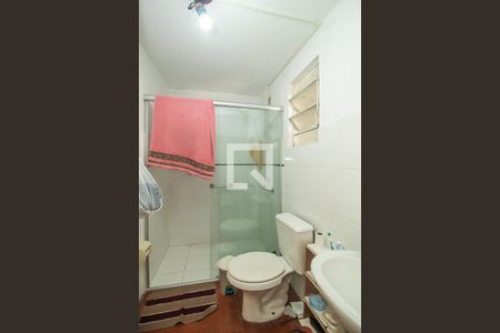 Casa à venda com 396m², 4 quartos e 4 vagas Casa à venda com 396m², 4 quartos e 4 vagasBanheiro