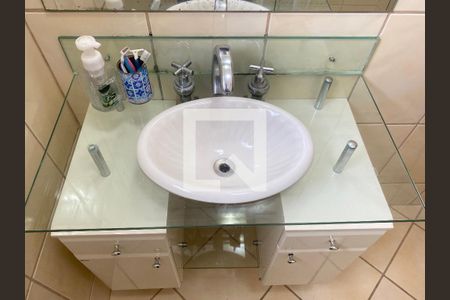 Casa à venda com 350m², 6 quartos e 2 vagasBanheiro da Suíte 4