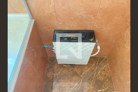 Casa à venda com 350m², 6 quartos e 2 vagasBanheiro da Suíte 2