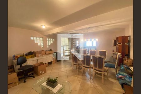 Casa à venda com 350m², 6 quartos e 2 vagasSala de Jantar