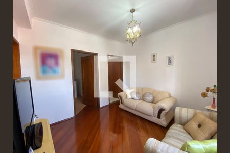 Casa à venda com 350m², 6 quartos e 2 vagas Casa à venda com 350m², 6 quartos e 2 vagasSala 3