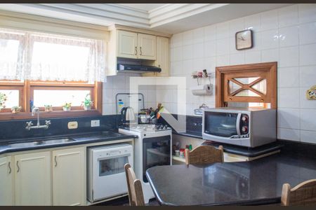 Casa à venda com 320m², 4 quartos e 3 vagasCozinha