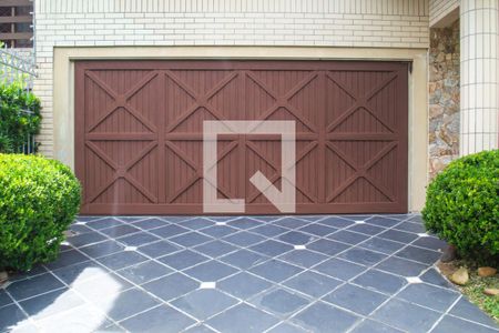 Casa à venda com 320m², 4 quartos e 3 vagasFachada