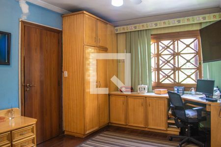 Casa à venda com 320m², 4 quartos e 3 vagasQuarto