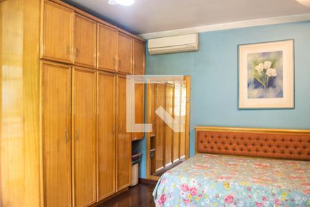 Casa à venda com 320m², 4 quartos e 3 vagasQuarto