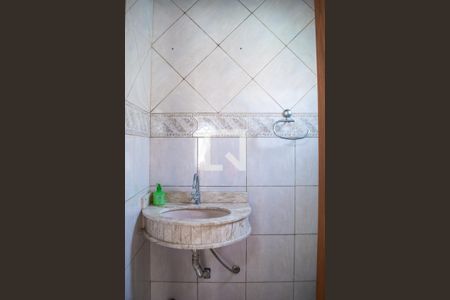 Casa à venda com 320m², 4 quartos e 3 vagasLavabo de serviço