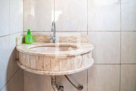 Casa à venda com 320m², 4 quartos e 3 vagasLavabo de serviço