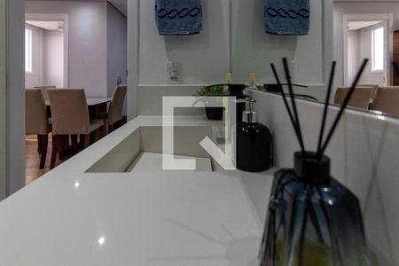 Apartamento à venda com 35m², 2 quartos e sem vaga Apartamento à venda com 35m², 2 quartos e sem vagaBanheiro Social