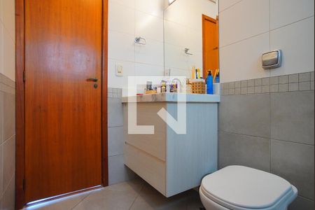 Banheiro da Suíte de apartamento à venda com 4 quartos, 190m² em Jardim Lindóia, Porto Alegre