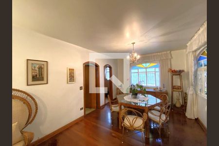 Casa à venda com 3 quartos, 199m² em Granja Julieta, São Paulo