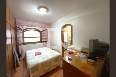 Casa à venda com 3 quartos, 199m² em Granja Julieta, São Paulo