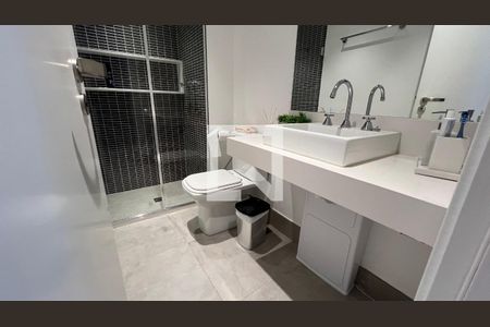 Apartamento à venda com 162m², 2 quartos e 2 vagasBanheiro