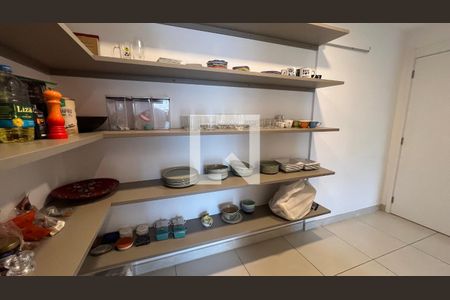 Apartamento à venda com 162m², 2 quartos e 2 vagasDispensa 