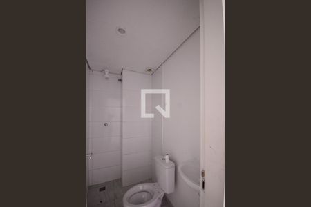 Banheiro  de casa de condomínio à venda com 1 quarto, 62m² em Vila Cristália, São Paulo