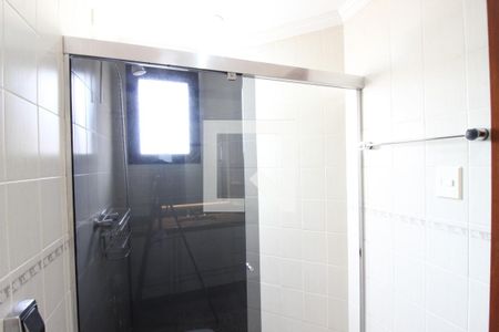 Apartamento à venda com 130m², 3 quartos e 2 vagas Apartamento à venda com 130m², 3 quartos e 2 vagasBanheiro da Suíte
