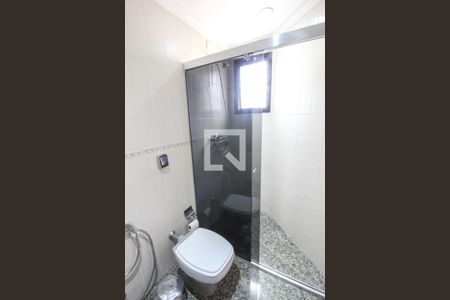 Apartamento à venda com 130m², 3 quartos e 2 vagas Apartamento à venda com 130m², 3 quartos e 2 vagasBanheiro da Suíte