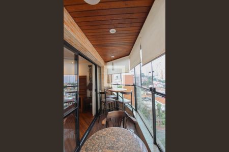 Apartamento à venda com 130m², 3 quartos e 2 vagas Apartamento à venda com 130m², 3 quartos e 2 vagasVaranda gourmet