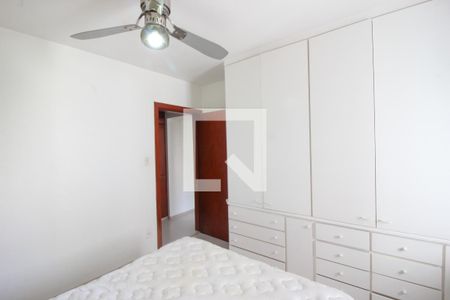 Apartamento à venda com 130m², 3 quartos e 2 vagas Apartamento à venda com 130m², 3 quartos e 2 vagasQuarto 1