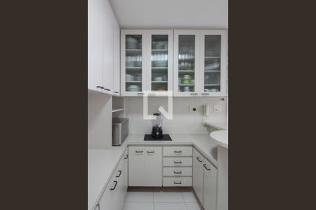 Apartamento à venda com 130m², 3 quartos e 2 vagas Apartamento à venda com 130m², 3 quartos e 2 vagasCozinha