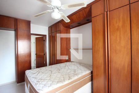 Apartamento à venda com 130m², 3 quartos e 2 vagas Apartamento à venda com 130m², 3 quartos e 2 vagasQuarto Suíte