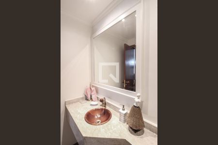 Apartamento à venda com 130m², 3 quartos e 2 vagas Apartamento à venda com 130m², 3 quartos e 2 vagasLavabo